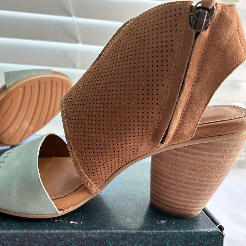 Emu Size 9 Bootie/Sandals NEW